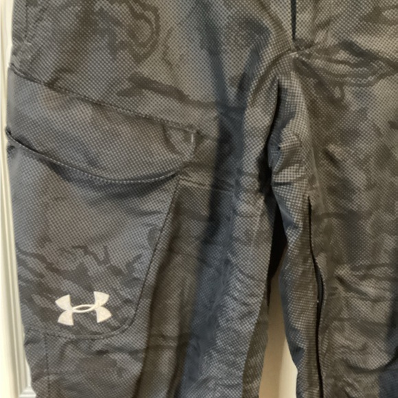 Under Armour ski pants-size small - Picture 3 of 5